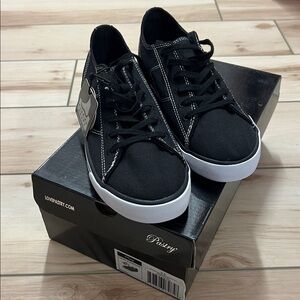 Pastry Black & White Women Cassatta Lo